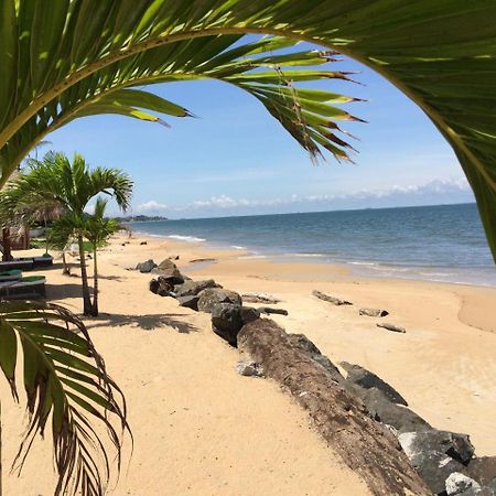 Residence Hoteliere Du Phare Libreville Eksteriør bilde