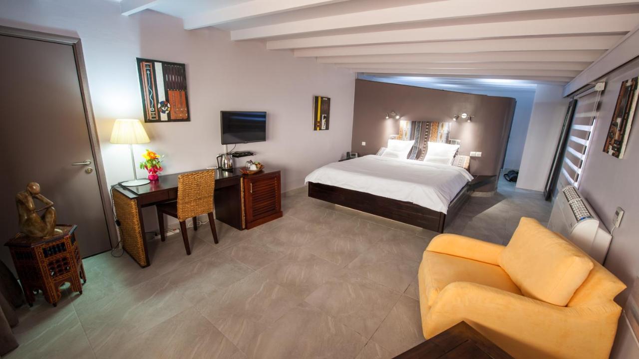 Residence Hoteliere Du Phare Libreville Eksteriør bilde
