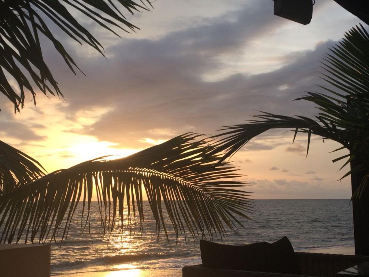 Residence Hoteliere Du Phare Libreville Eksteriør bilde