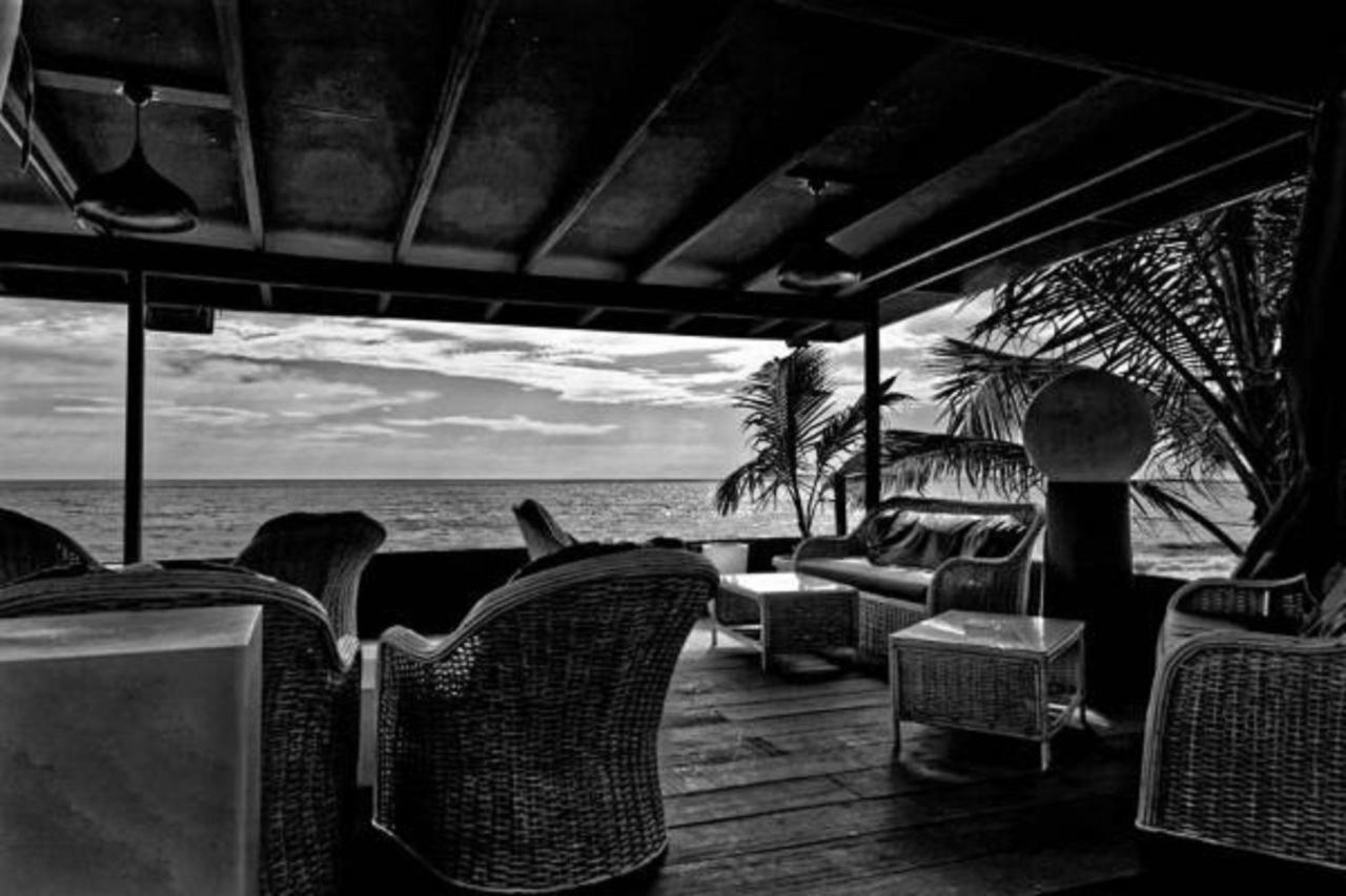 Residence Hoteliere Du Phare Libreville Eksteriør bilde